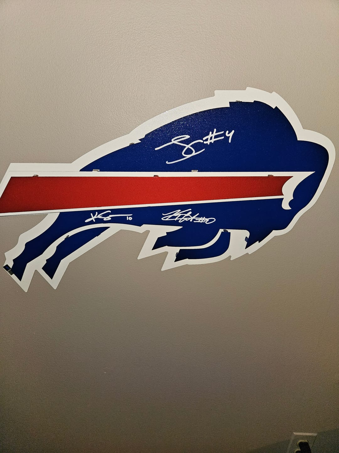 Customer photo review of Buffalo Bills BLITZ Collection - 8 Layer Helmet 3D Vintage Metal Wall Art
