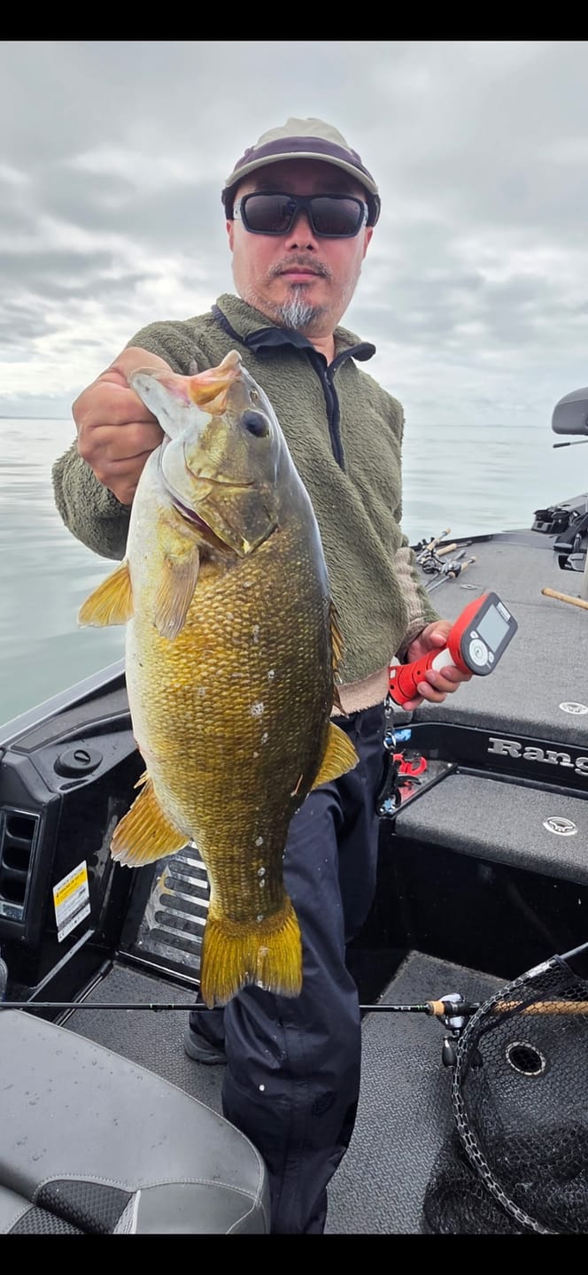 Customer photo review of Grizzly Fishing™ Pro Sunglasses Kit