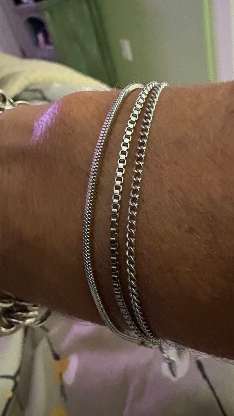 Customer photo review of Minimal Bracelet Stack