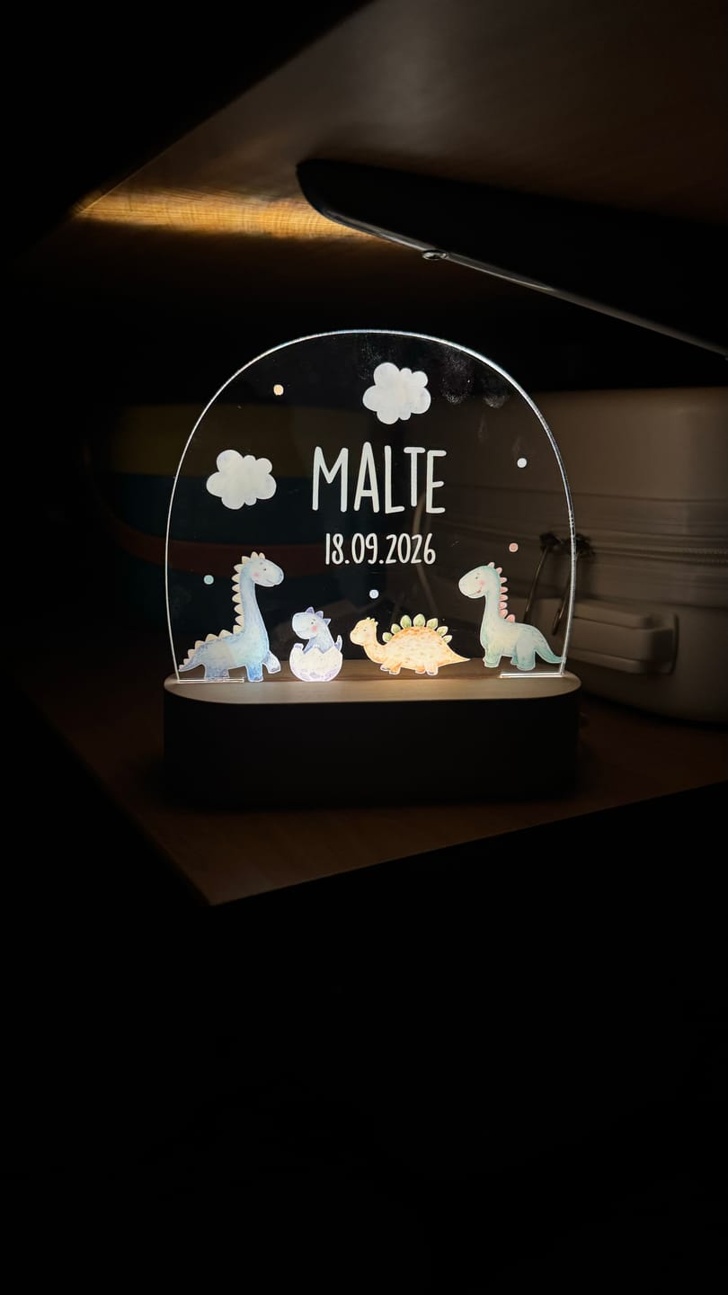 Customer photo review of Nachtlicht Kinder personalisiert - Baby-Dinos