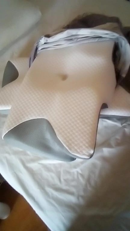 Customer photo review of Almohada Cervical Ergonómica