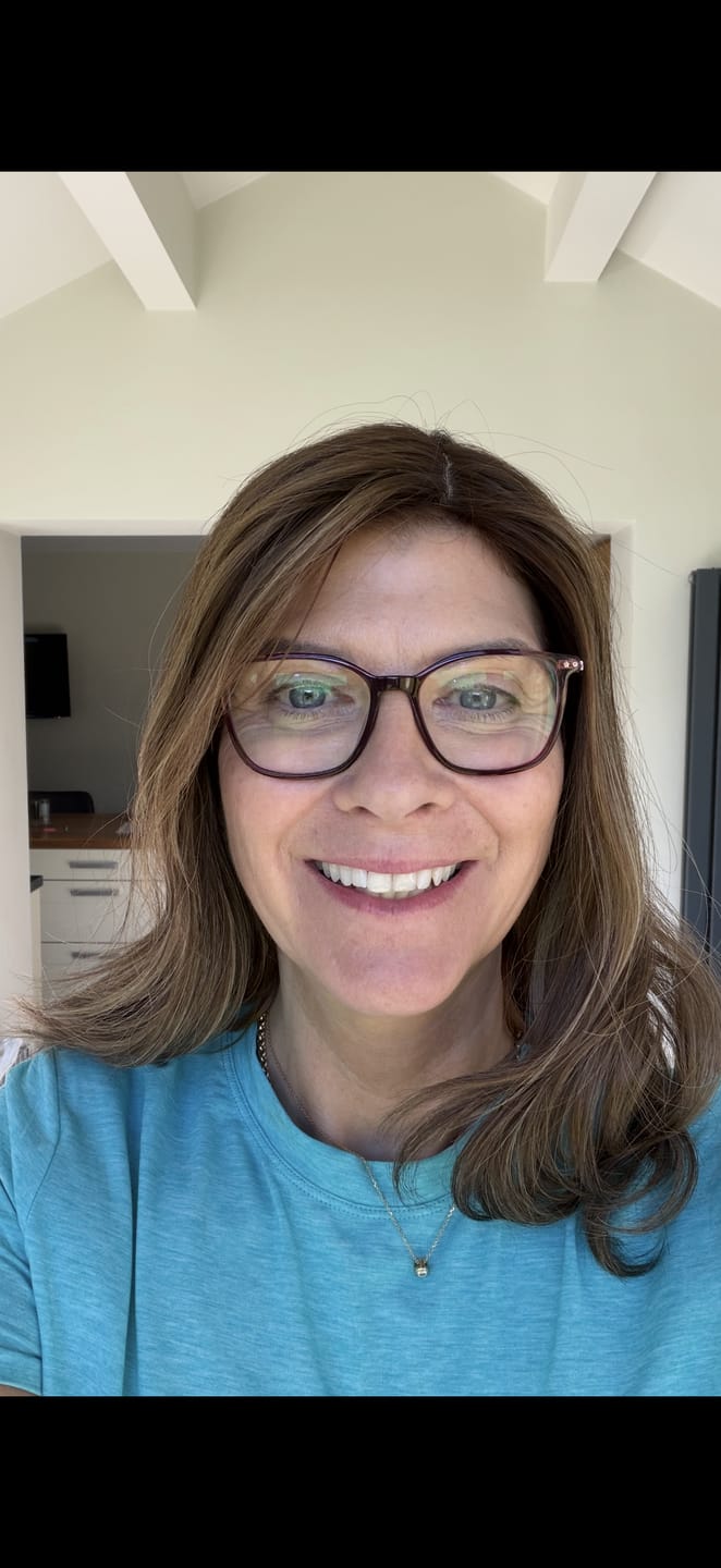 Customer photo review of Mocha Brunette // Lusta Silk Topper