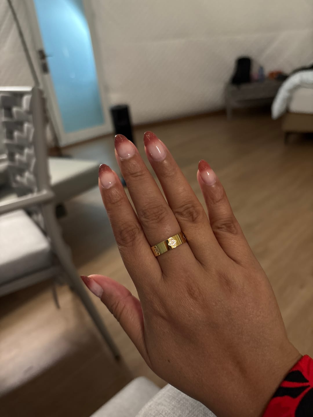Customer photo review of Gold Crystal Clover Band Ring