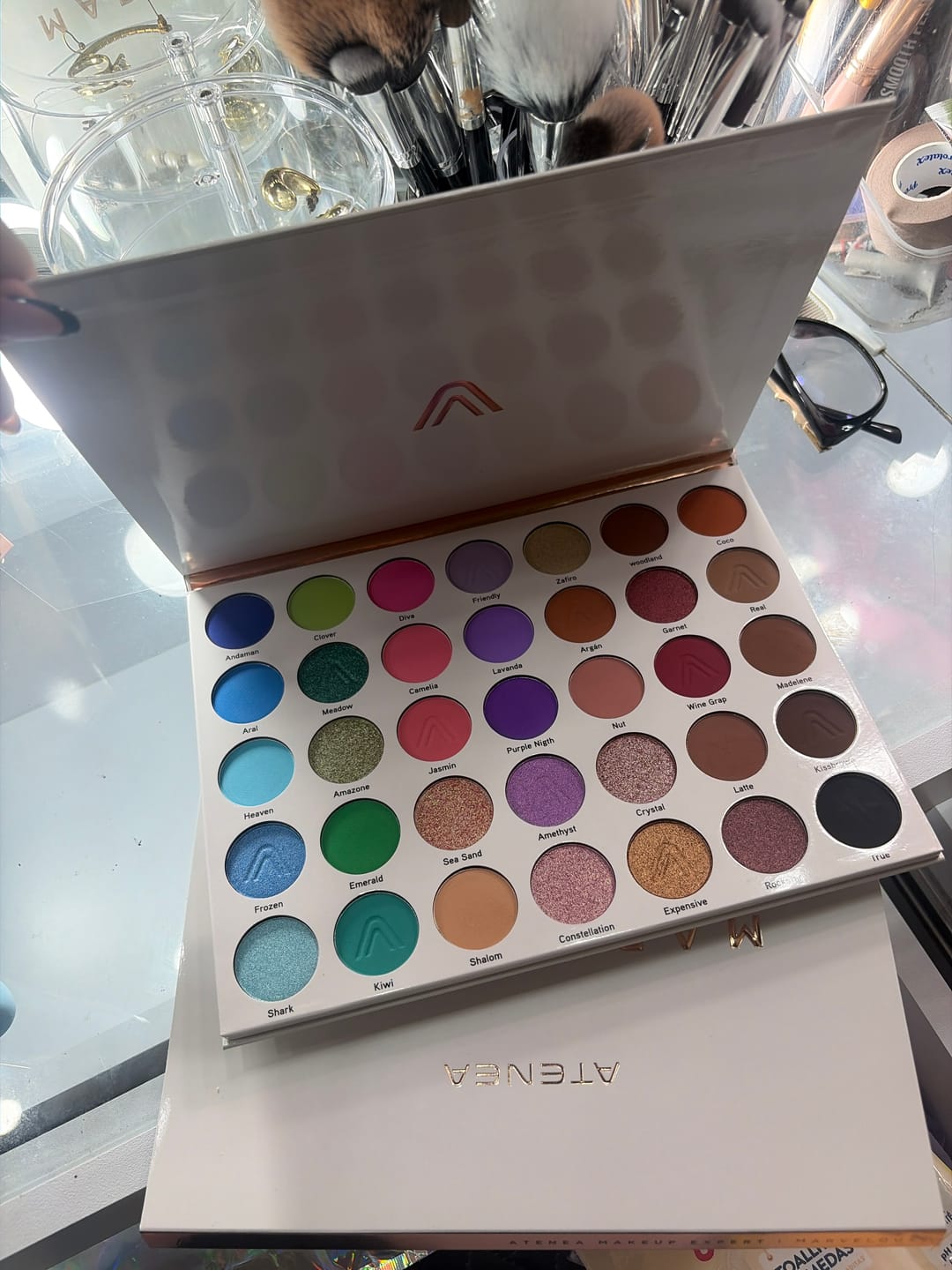 Customer photo review of PALETA DE SOMBRAS MARVELOUS | MAKEUP EXPERT