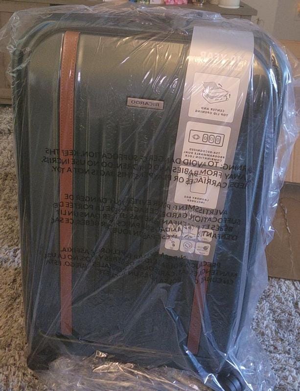 Customer photo review of Montecito 2.0 Hardside Check-in Cargo Trunk, 105 L