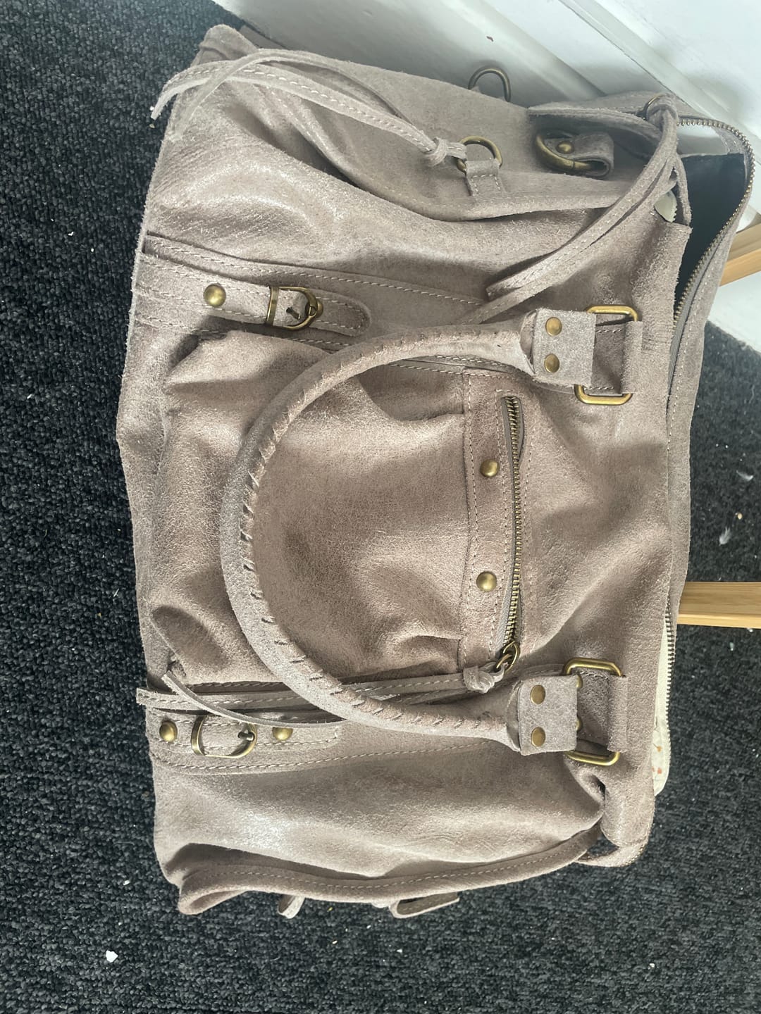 Customer photo review of It girl bag taupe