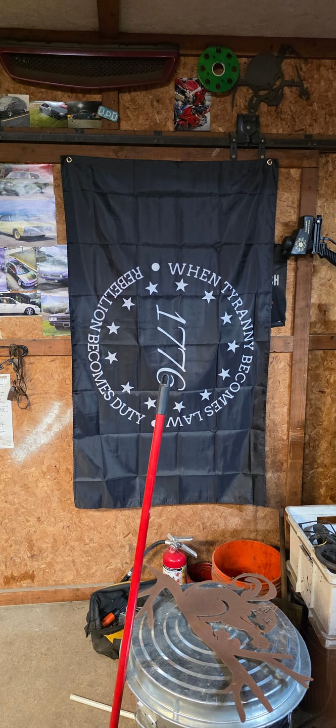 Customer photo review of 🎁FREE Mystery Flag