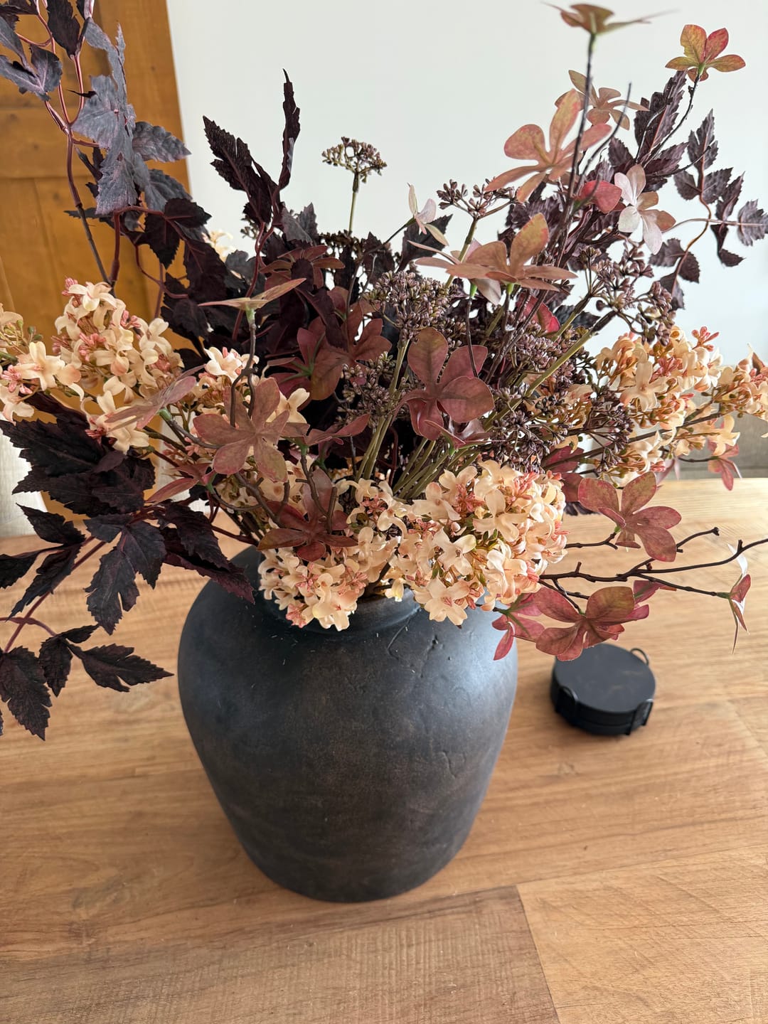 Customer photo review of Elara vaas - Donkerbruin