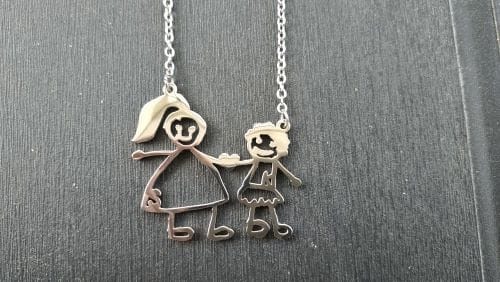 Customer photo review of Halskette aus Kinderzeichnung