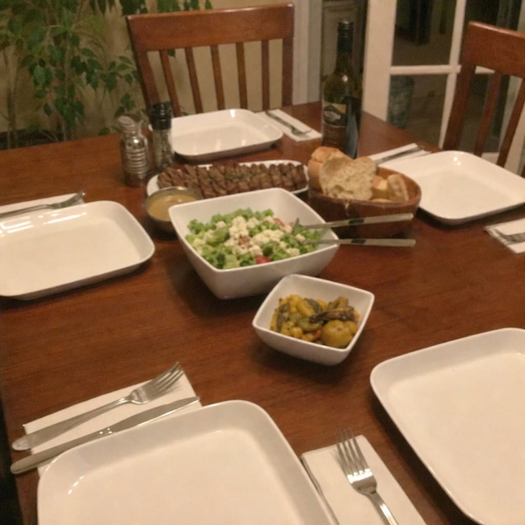 Customer photo review of Curved Bowl 8 inch White Melamine for Table Settings