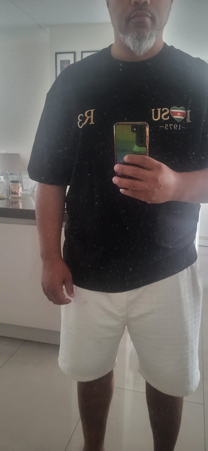 Customer photo review of Suriname 25 nov 1975 Oversized Shirt