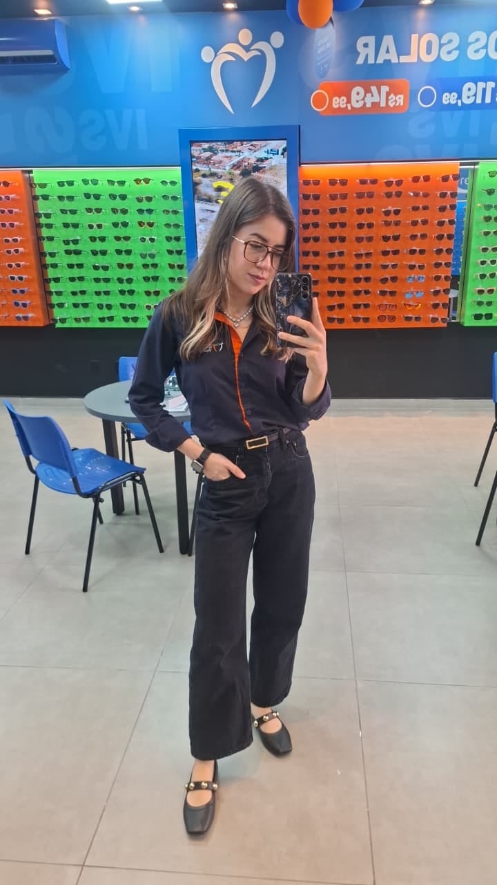 Customer photo review of Calça Jeans Reta Araçá Preta