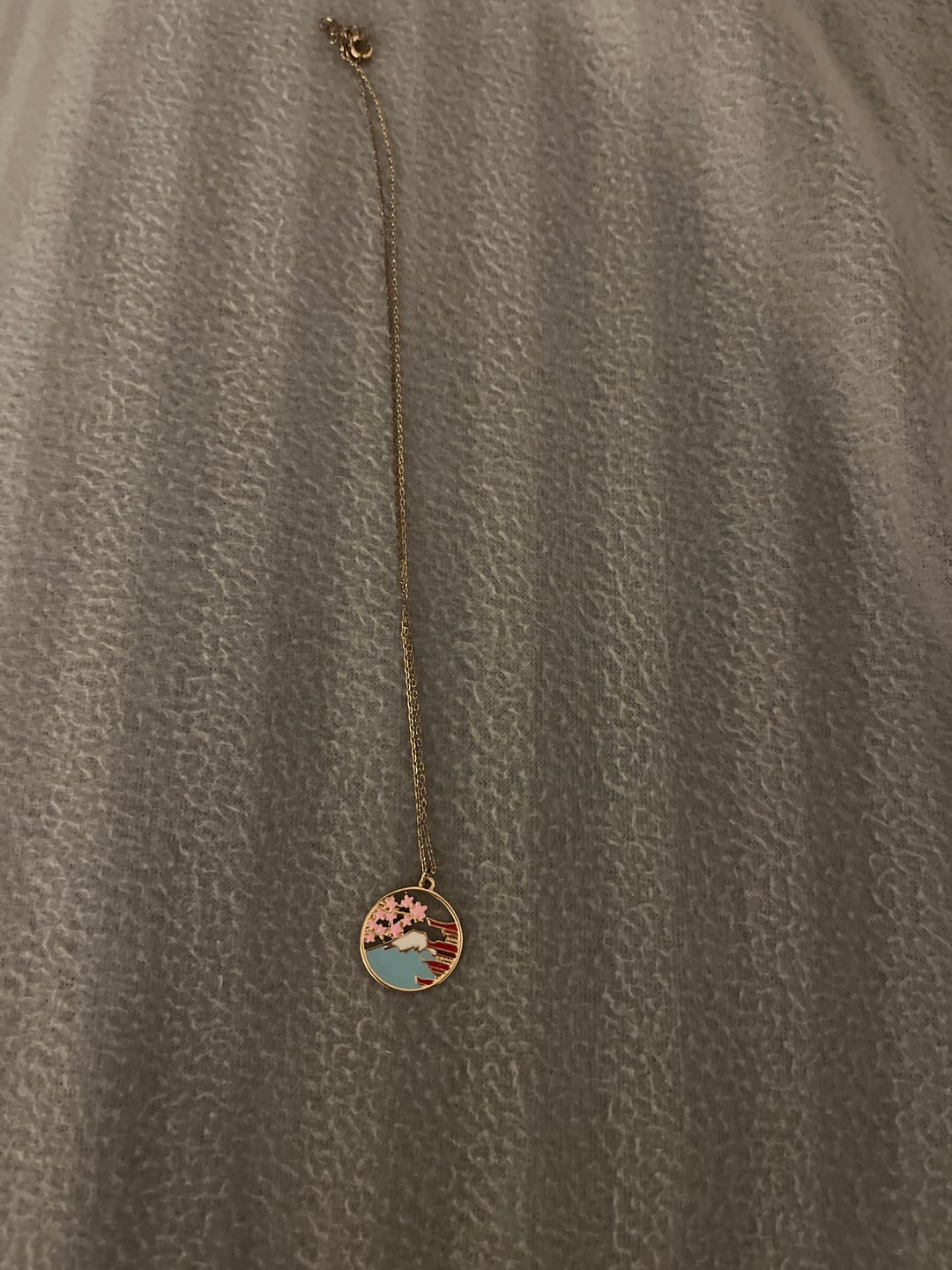 Customer photo review of Collana Giapponese - Ciondolo Pagoda & Fuji