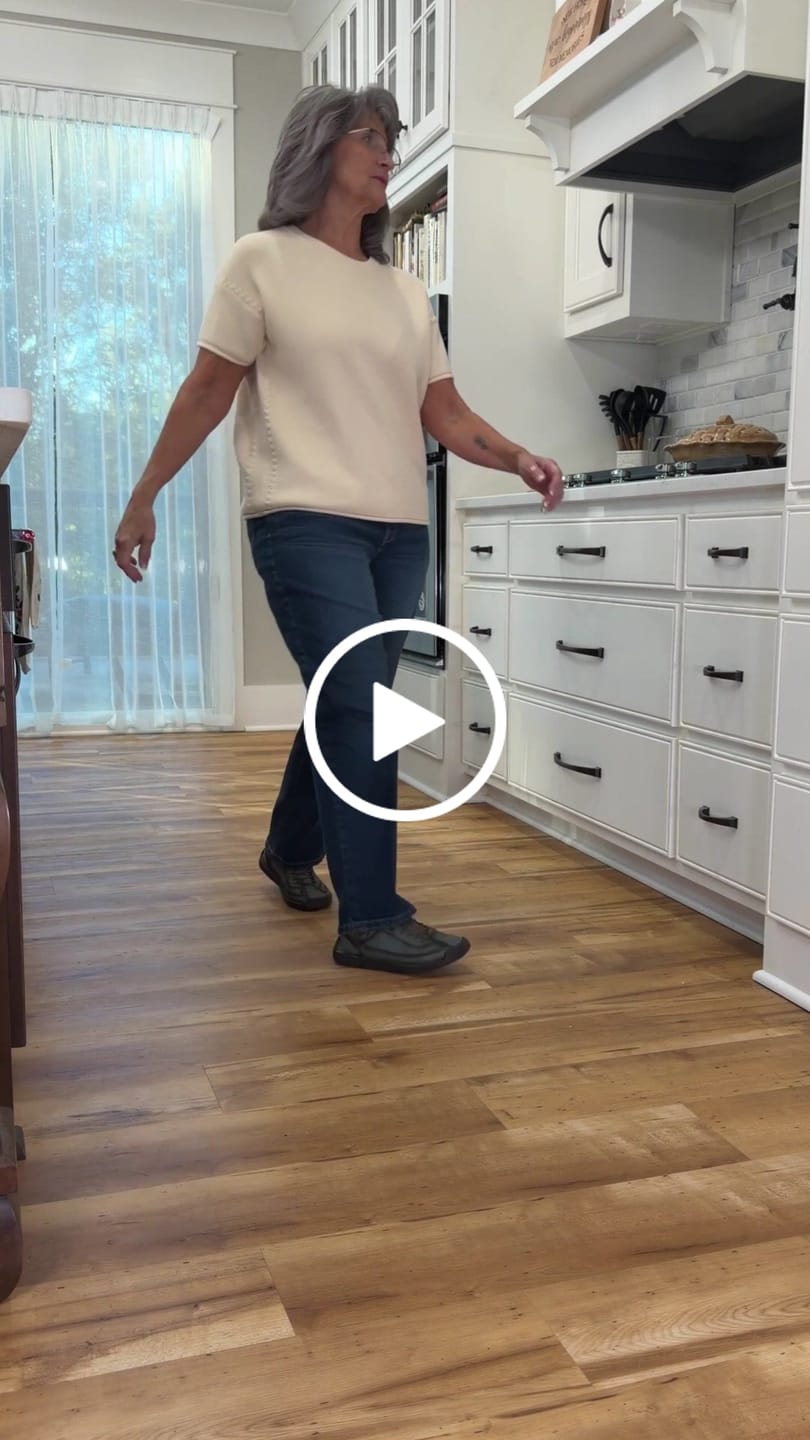 Customer video review of Barevita Mia | Step In. Walk Free.