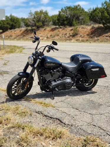 Customer photo review of 44L - Lamellar Stallion Extra Large Painted Motorcycle Hard Saddlebags for Harley Softail Street Bob FXBB/S