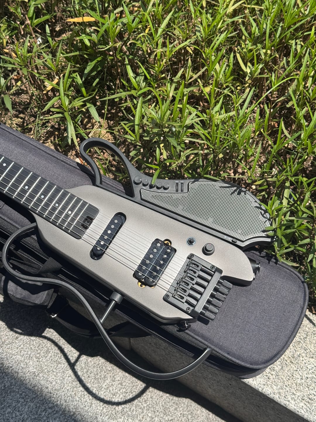 Customer photo review of Donner HUSH X LIVE Chitarra da viaggio  (disponibile anche in edizione MIYAVI)