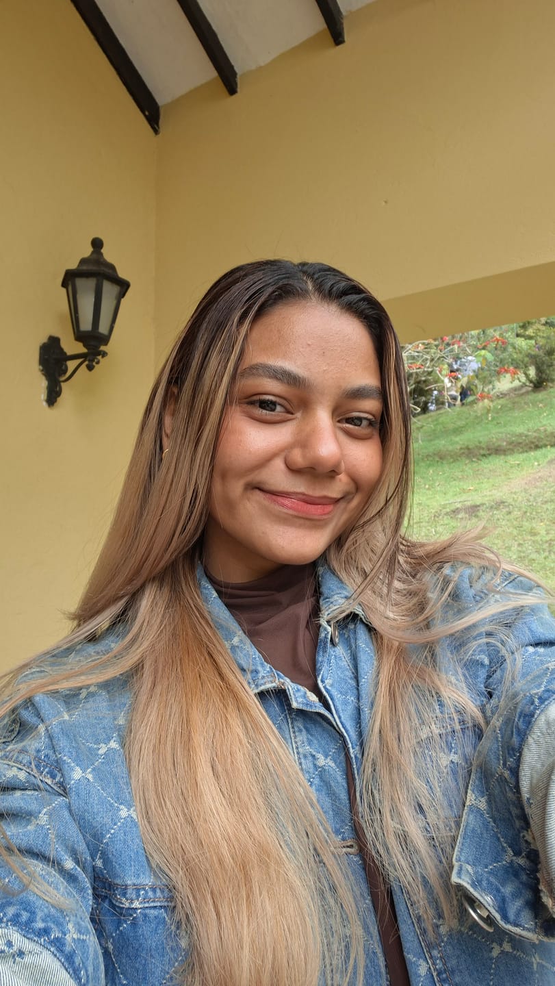 Customer photo review of GEL FIJADOR DE CEJAS