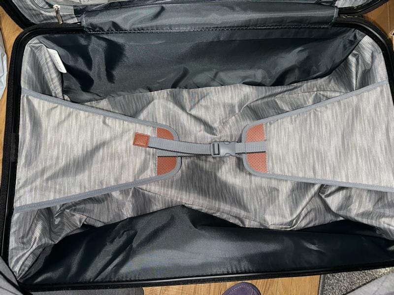 Customer photo review of Montecito 2.0 Hardside Check-in Cargo Trunk, 105 L