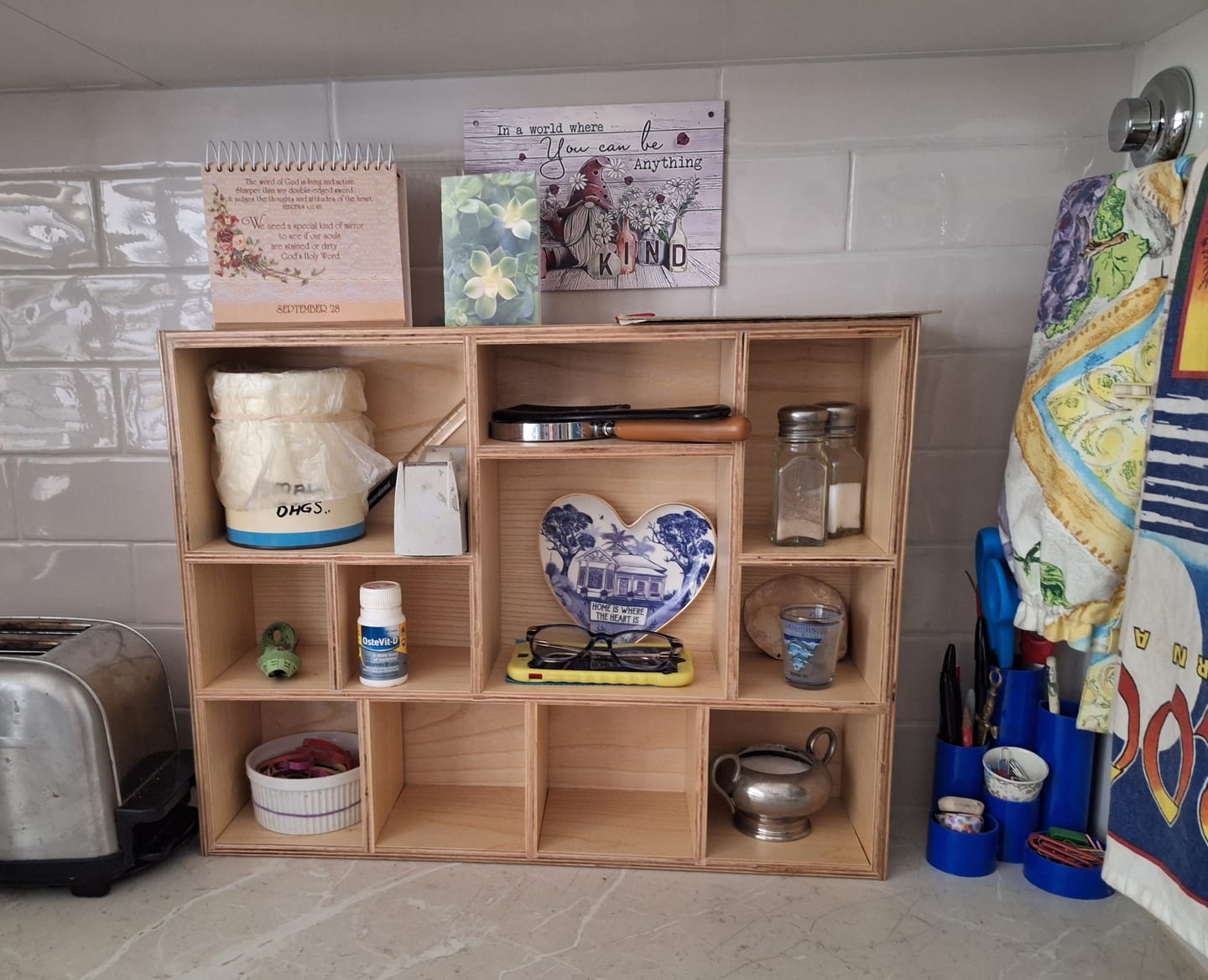 Customer photo review of Wooden Display Shelf for Mugs, Cups & Small Collectibles
