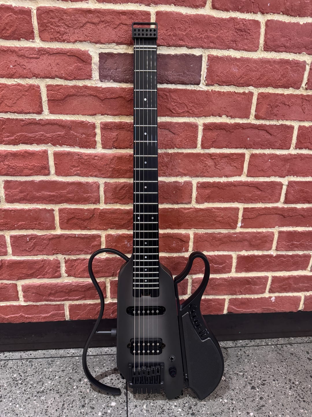 Customer photo review of Donner HUSH X LIVE Chitarra da viaggio  (disponibile anche in edizione MIYAVI)