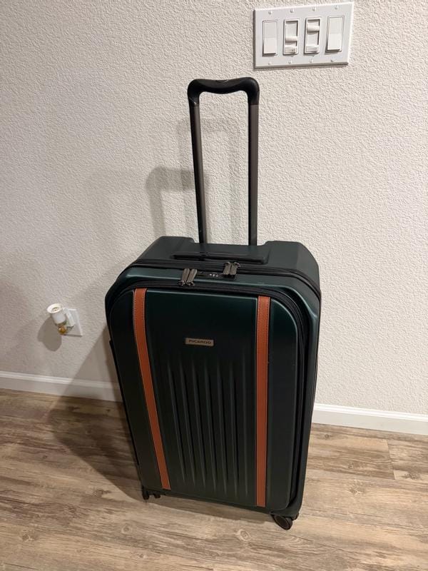 Customer photo review of Montecito 2.0 Hardside Check-in Cargo Trunk, 105 L