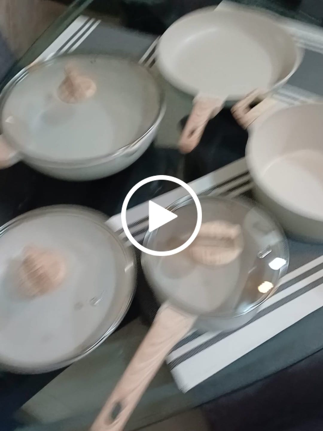 Customer video review of Juego de Ollas en Ceramica