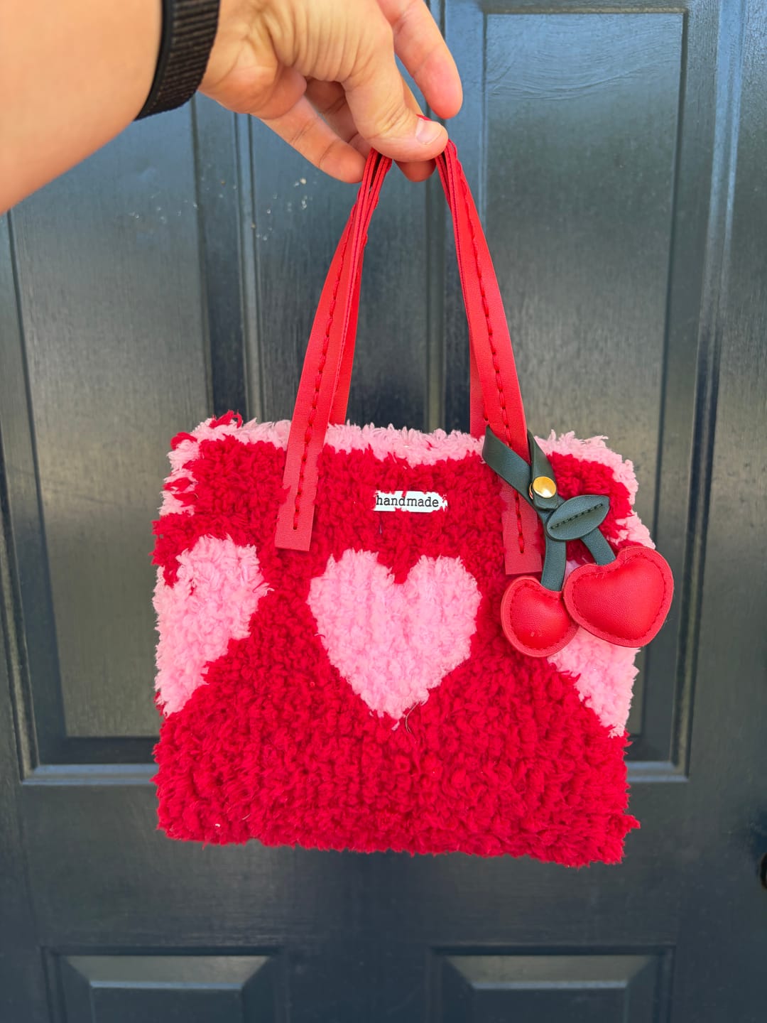 Customer photo review of RED HEARTBREAKER - Woven Tote Bag Kit