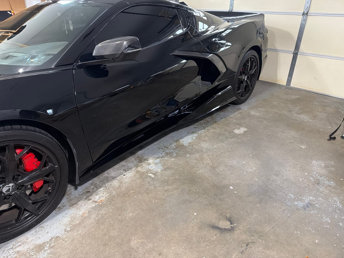 Customer photo review of 2020-Up Corvette C8 | 5VM 2Pcs Side Skirts Rocker Panel