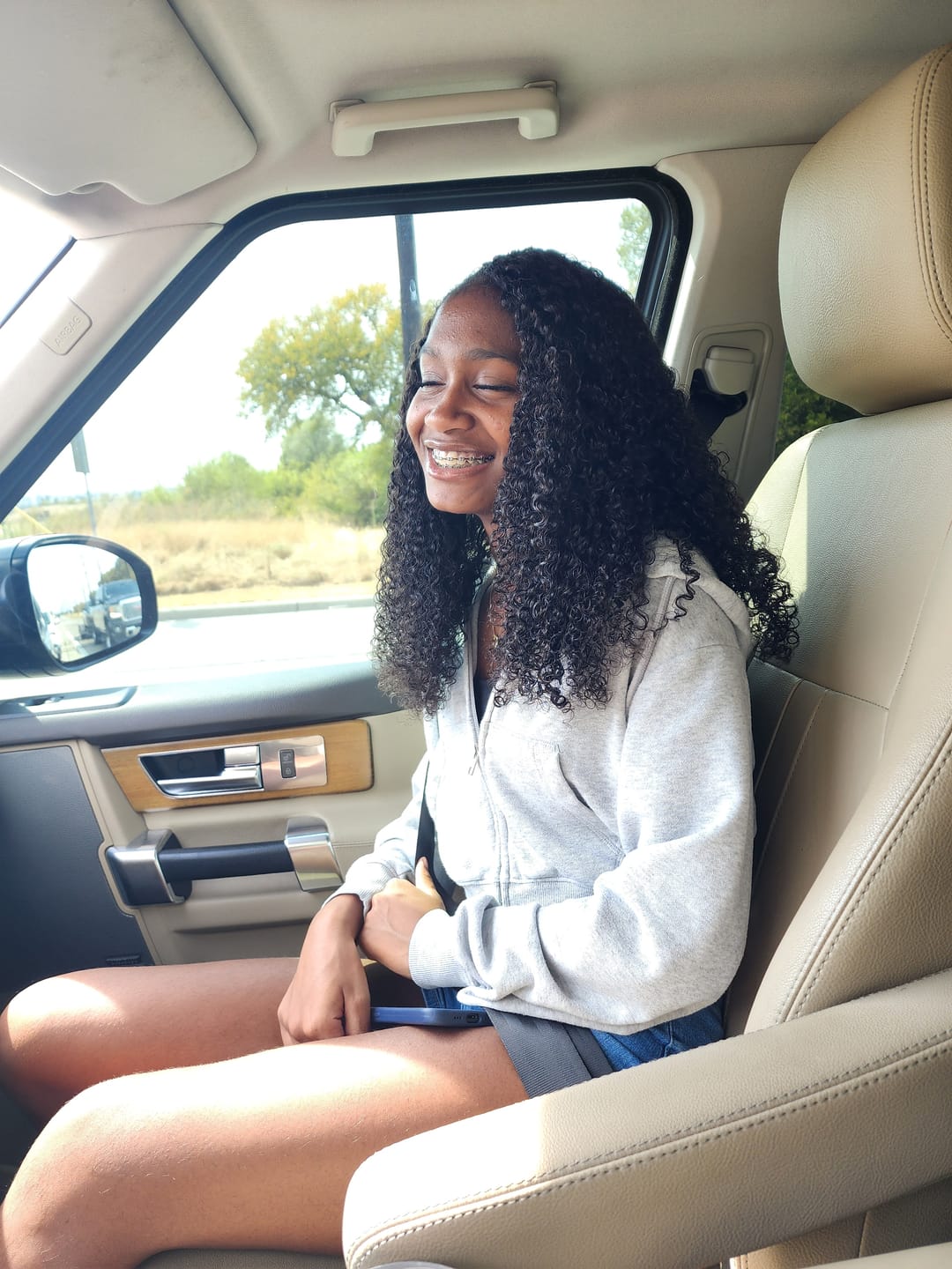 Customer photo review of Ywigs Burmese Water Curly Human Crochet Hair