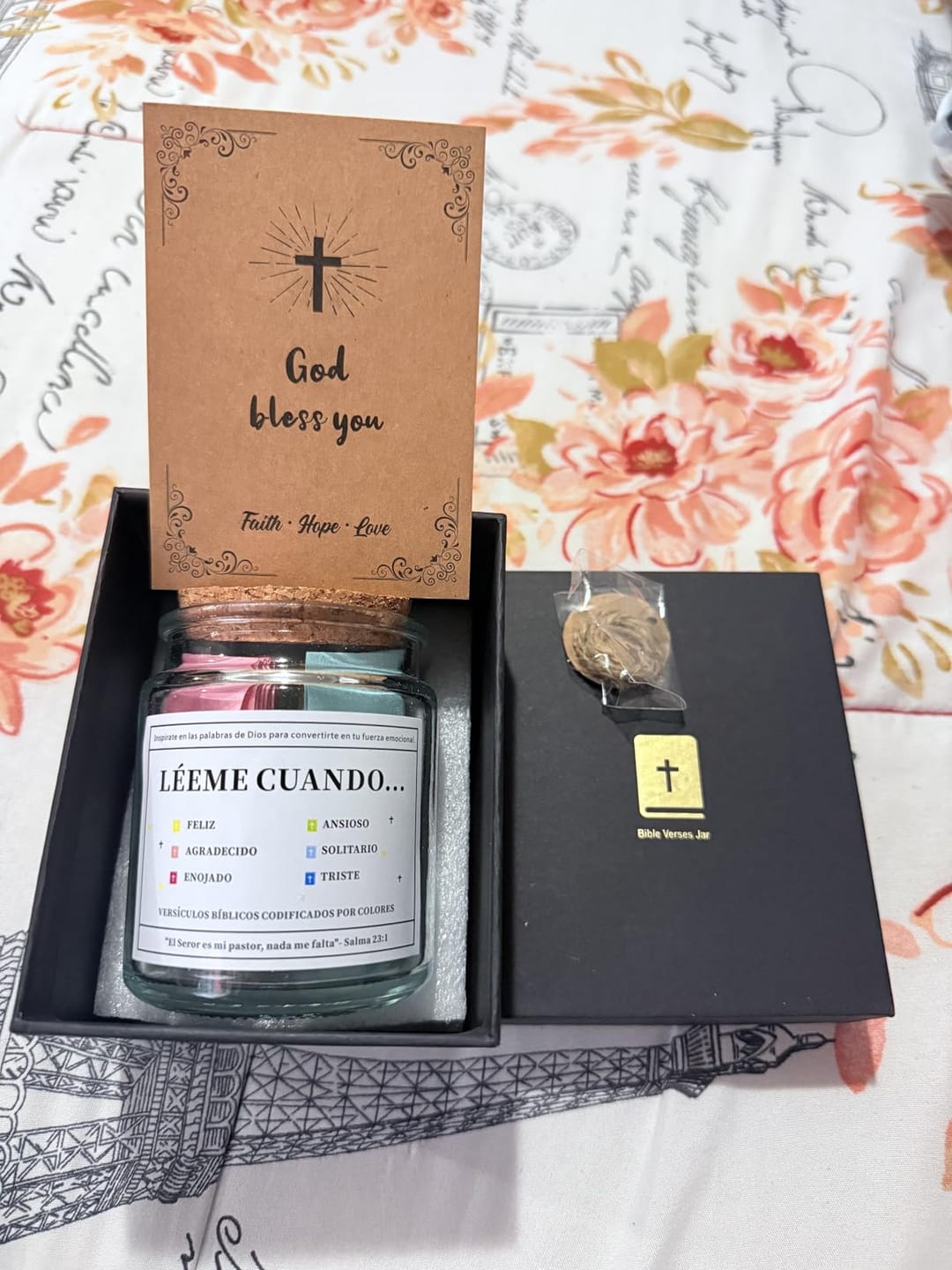 Customer photo review of HOLYJAR – Frasco de Versículos por Emociones