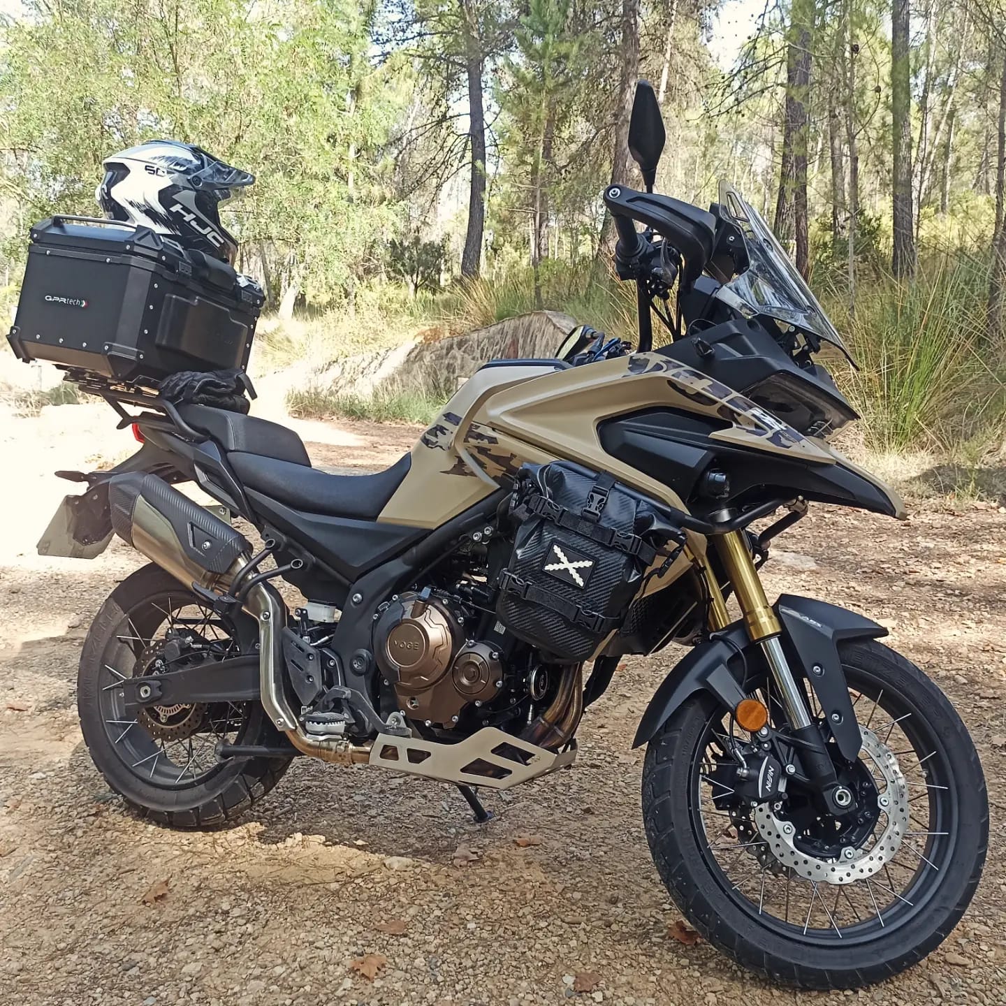 Customer photo review of RIDEIRON Compact Waterproof Motorcycle Saddle Bag | MB8006