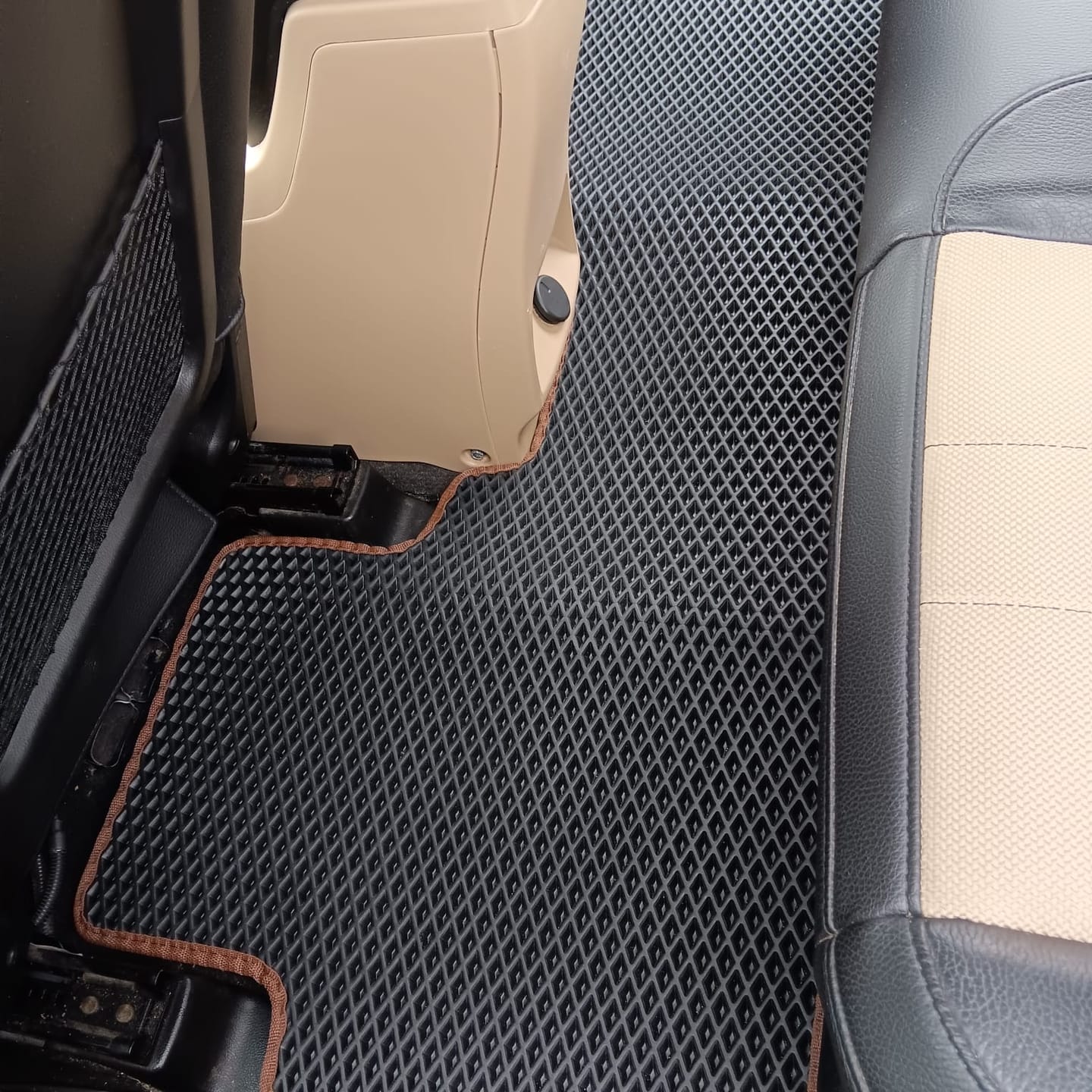Customer photo review of Auto Fußmatten nach Maß - Komplettset