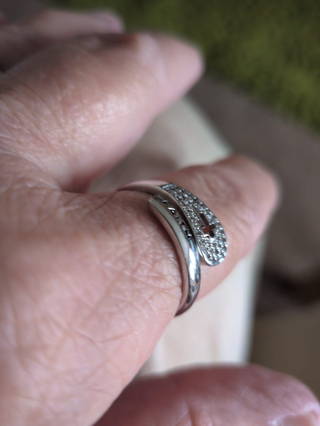 Customer photo review of "FAITH" Handmade Christian Family Ring in Zircon & 925 Sterling Silver (GIFTING OFFER)