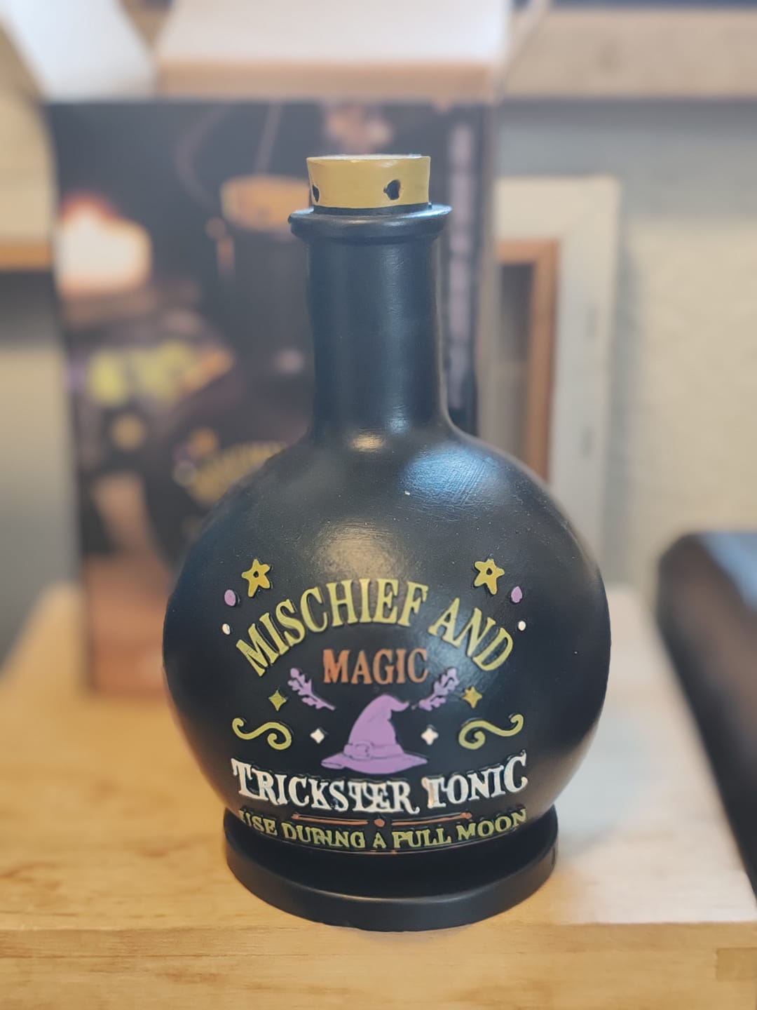 Customer photo review of Kleine Zaubertrank Flasche als Räucherkegelhalter