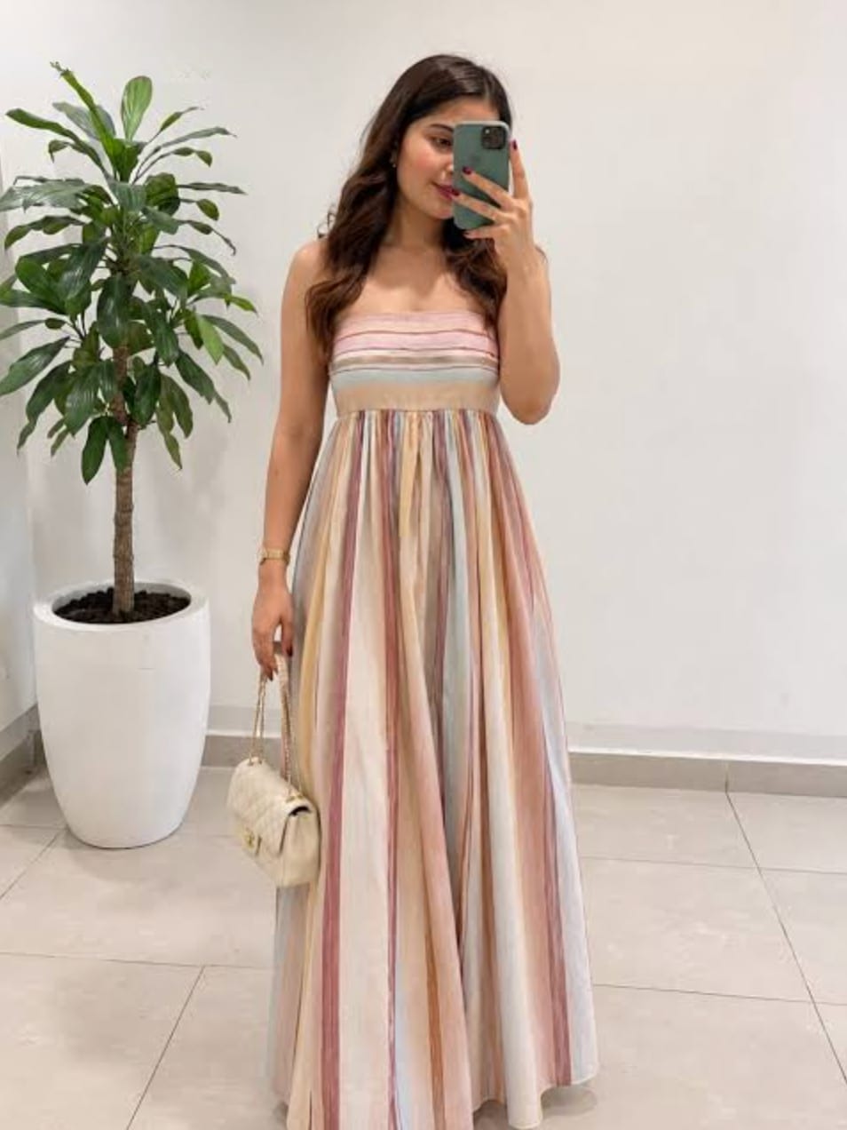 Customer photo review of Robe Isla