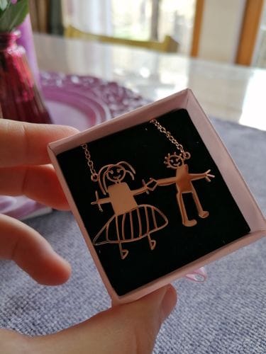 Customer photo review of Halskette aus Kinderzeichnung
