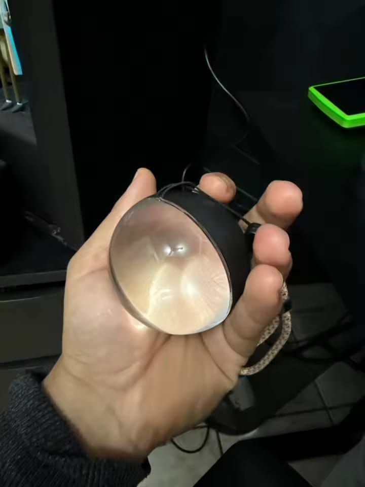 Customer photo review of 3D Video Crystal Ball