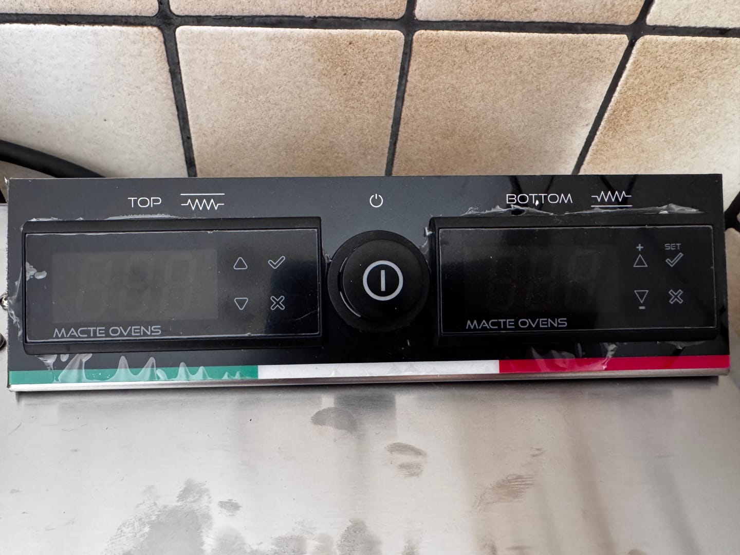 Customer photo review of Macte Ovens Voyager TWIN ADVANCED | Forno pizza elettrico