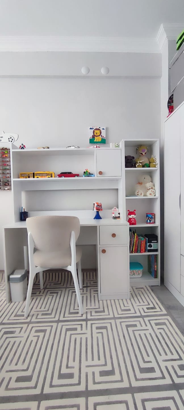 Customer photo review of Rani HA148 Çekmeceli Kitaplıklı Çalışma Ofis Bilgisayar Masası Beyaz