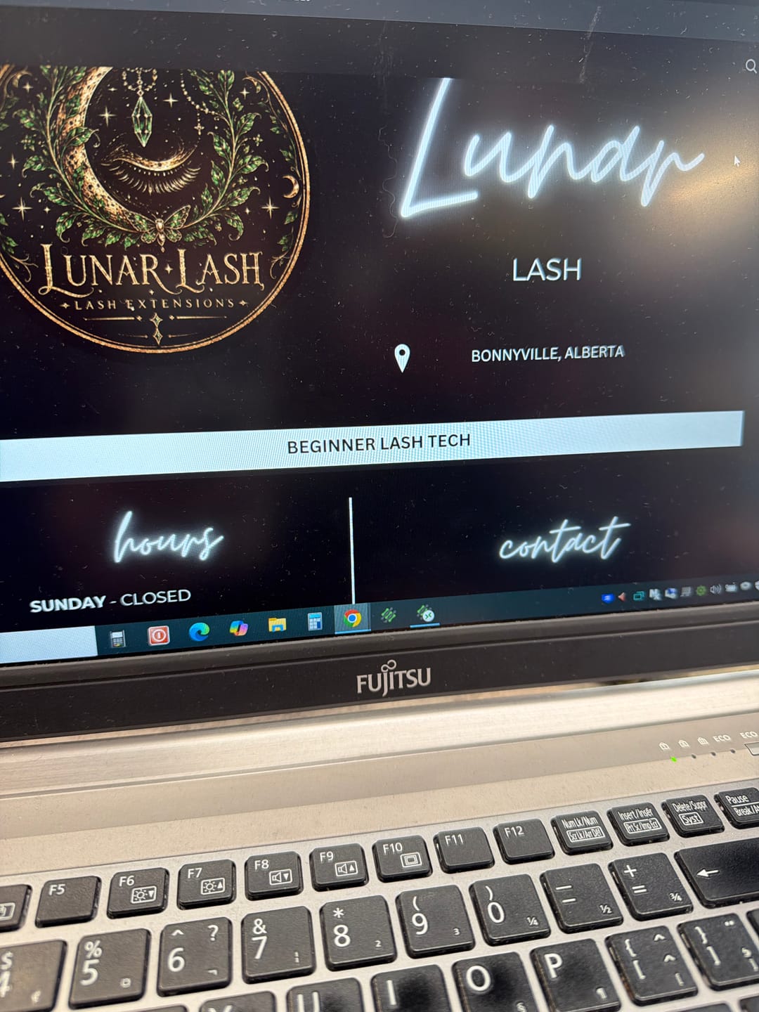 Customer photo review of Square Appointments / Acuity Scheduling - Canva Template
