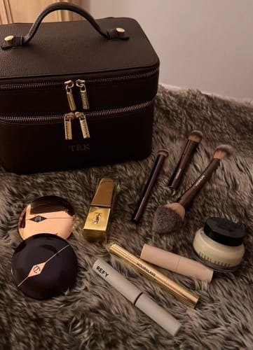 Customer photo review of Duo Vanity Case en cuir