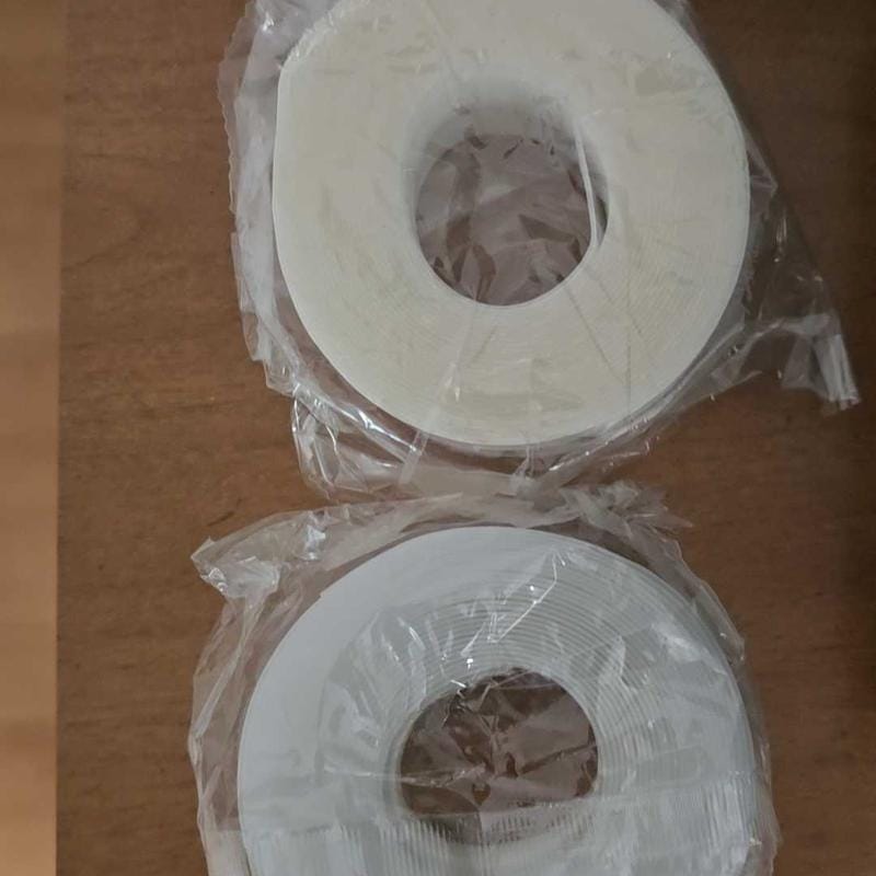Customer photo review of Joint d'étanchéité adhésif Aquelie