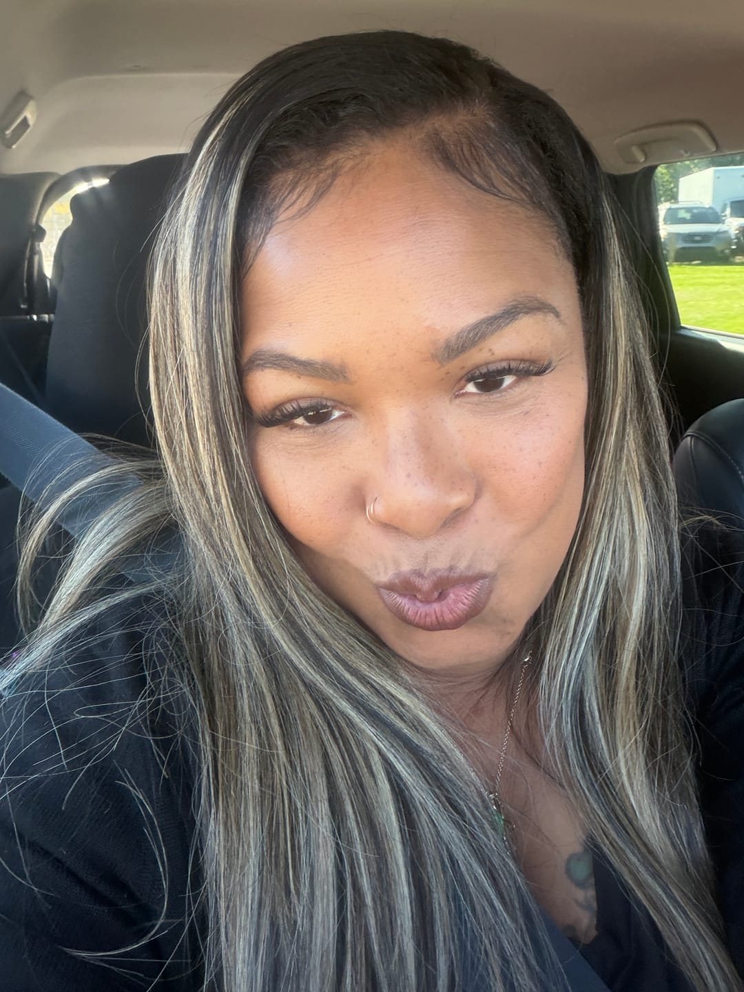 Customer photo review of Dulce Noire - Straight (Ready-To-Ship)