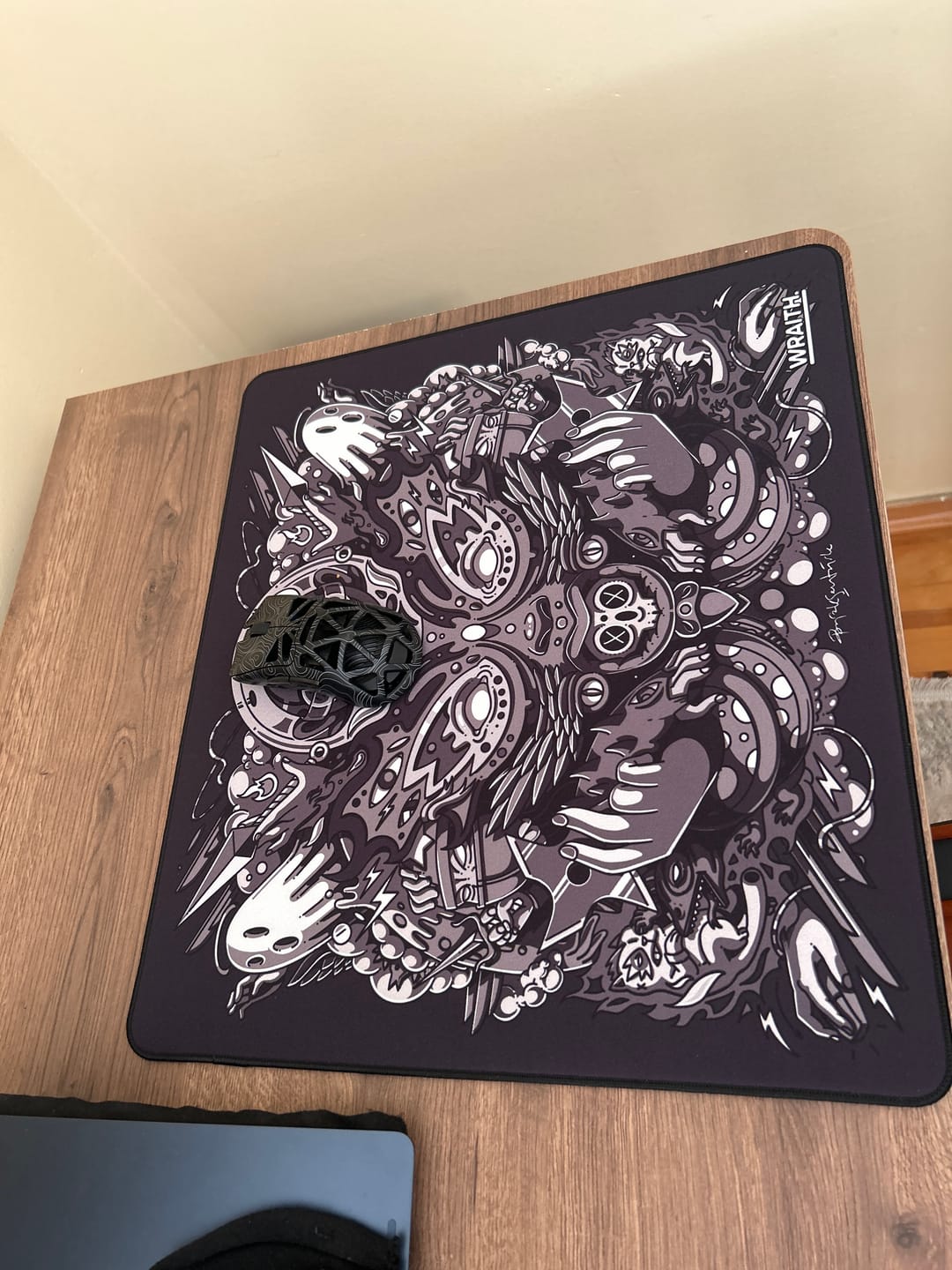 Customer photo review of Wraith Spirit of Aim Mousepad