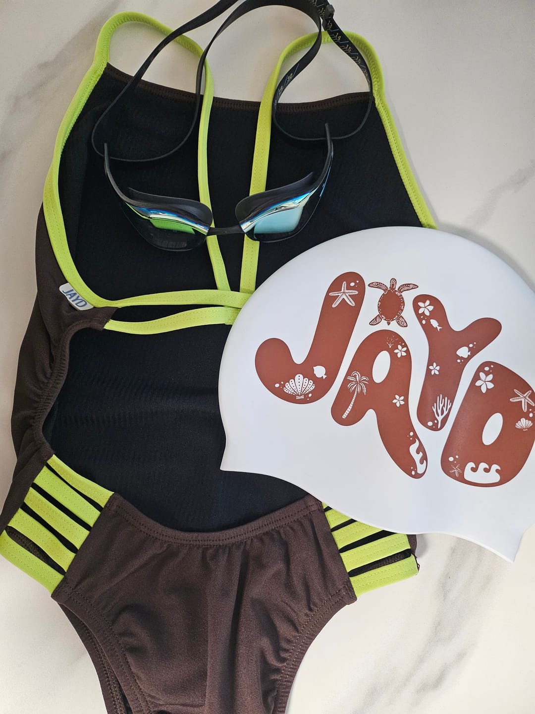 Customer photo review of LENNOX ONE PIECE - Cacao|Kiwi