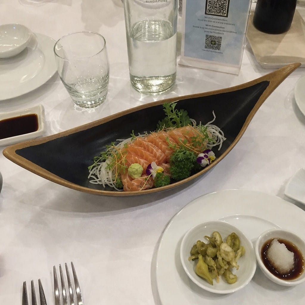 Customer photo review of Leaf-Shaped Bowl 305mm Brown Melamine for Food Presentation