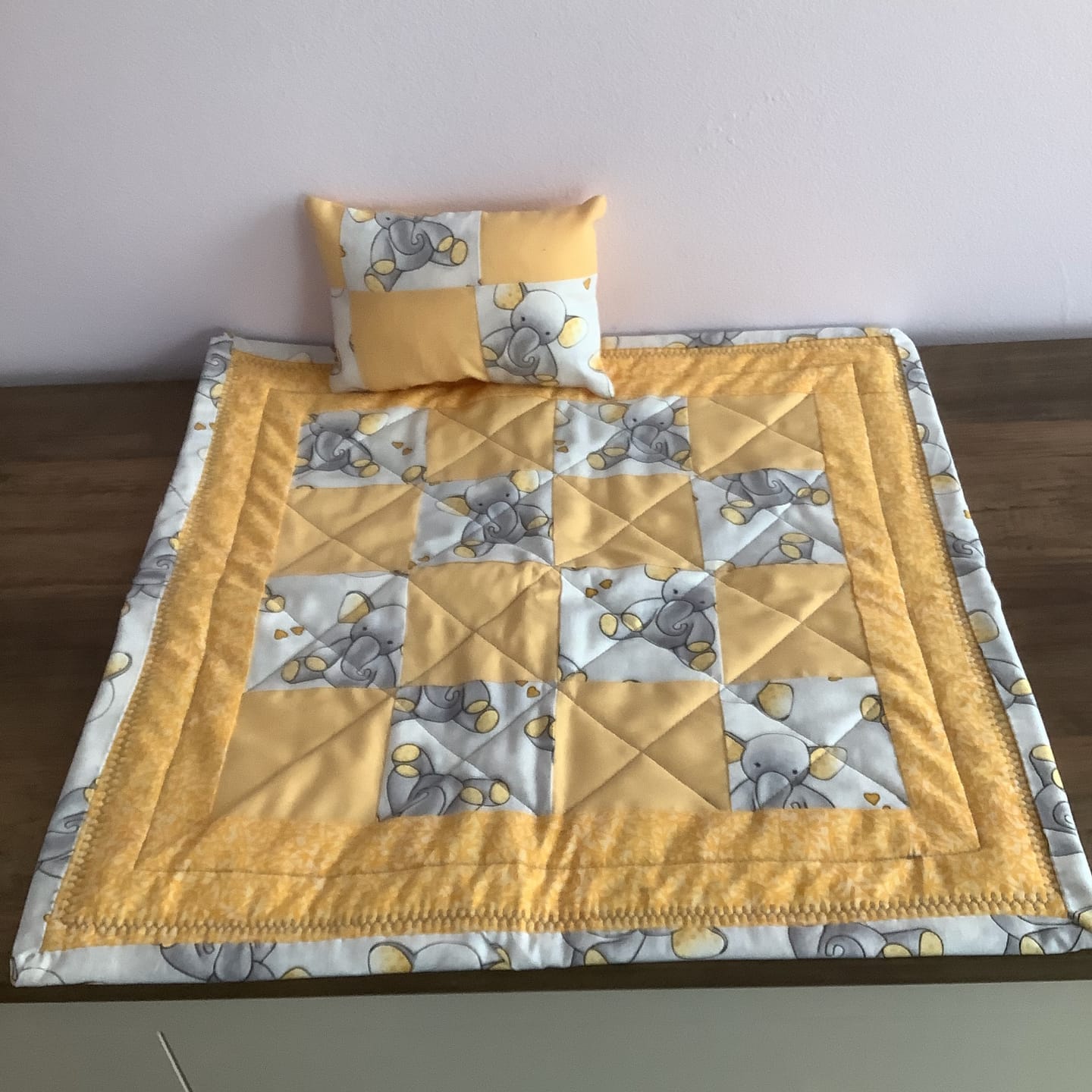 Customer photo review of Grey Elephants Fat Quarter 6 Pack – 100% Cotton