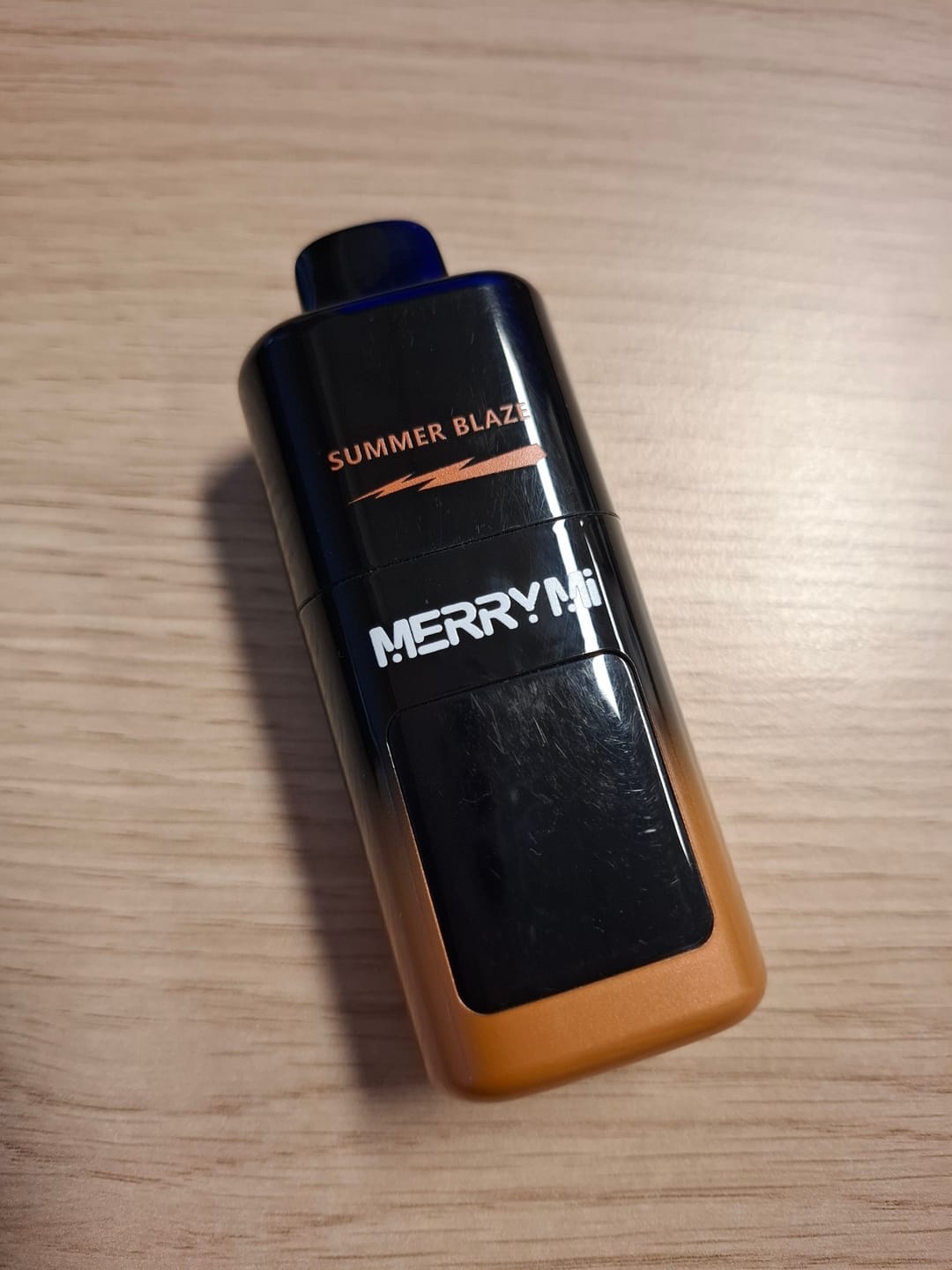 Customer photo review of MerryMi Mecha Pro 35K - Vaper Desechable - Cigarrillo Electrónico - 5% - 35000 Caladas