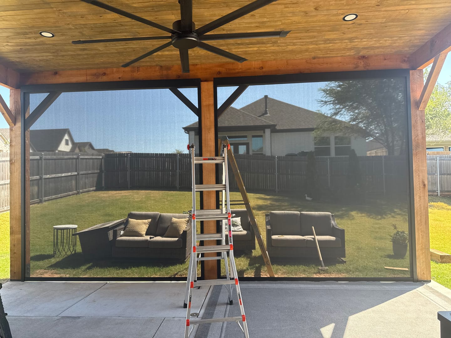 Customer photo review of SmartWings Motorized Zipper Track Windproof Outdoor Shades
