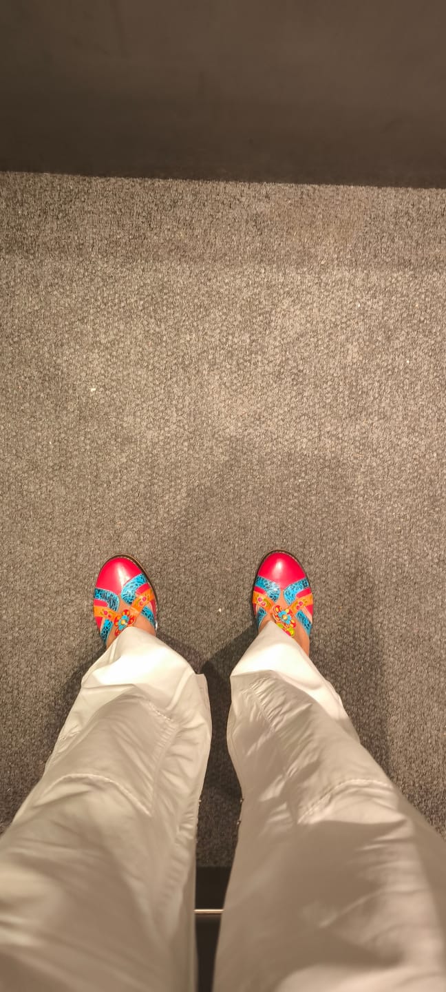 Customer photo review of Hand Painted Genuine Leather Handmade Pattern Sandals